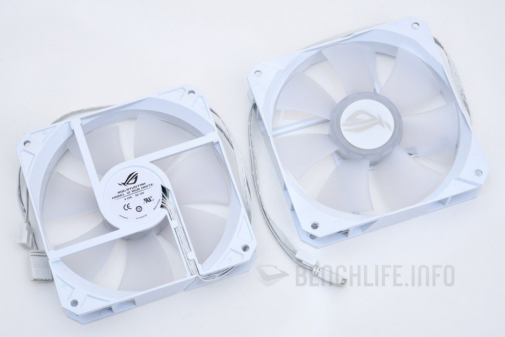 ASUS ROG Strix LC 360 RGB White Edition (3)