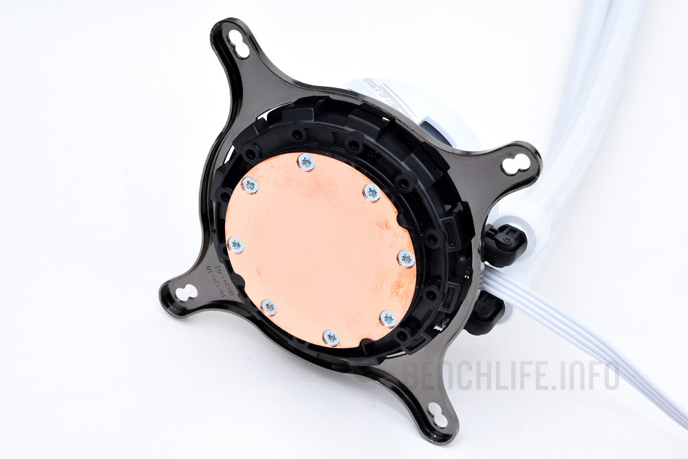 ASUS ROG Strix LC 360 RGB White Edition (6)