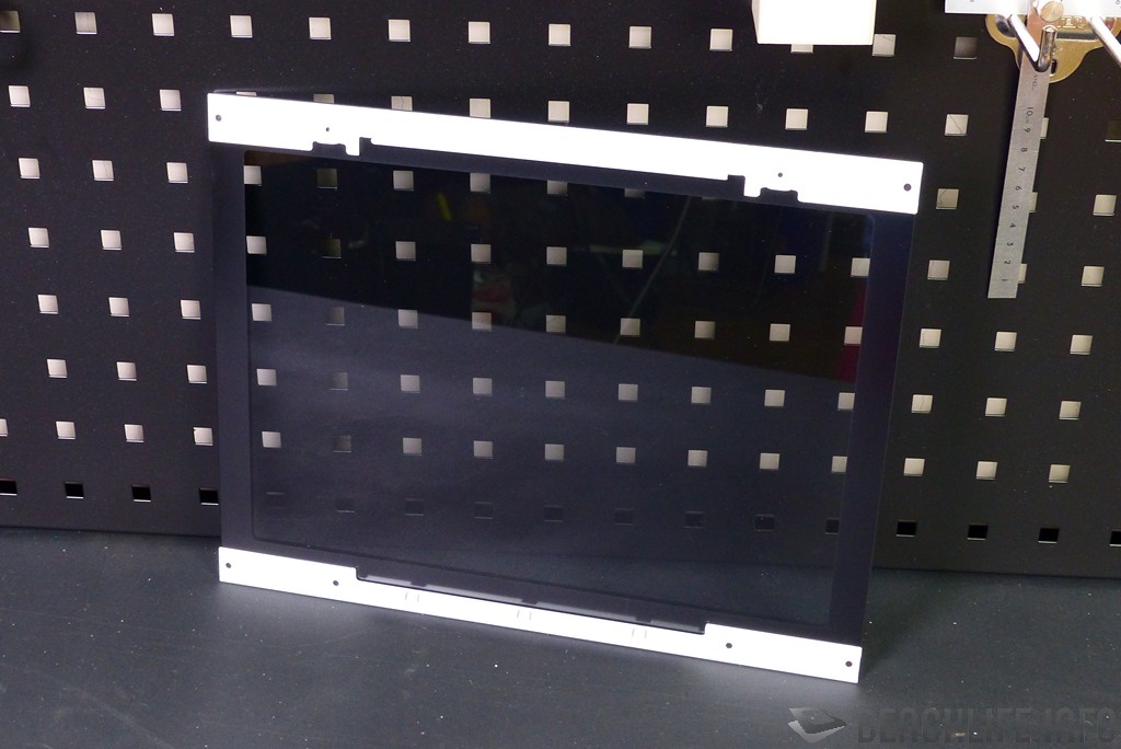 Cooler Master MasterBox glass side panel