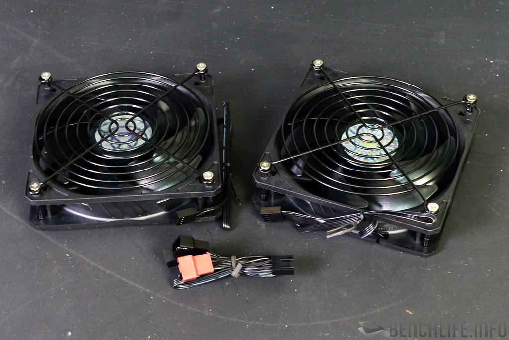 Cooler Master MasterBox NR200P 120mm fan x 2