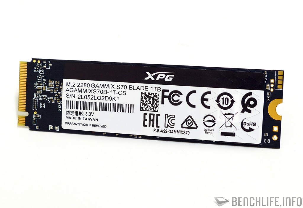 PCIe Gen4 x4 高速傳輸必要條件，ADATA XPG GAMMIX S70 Blade 1TB SSD