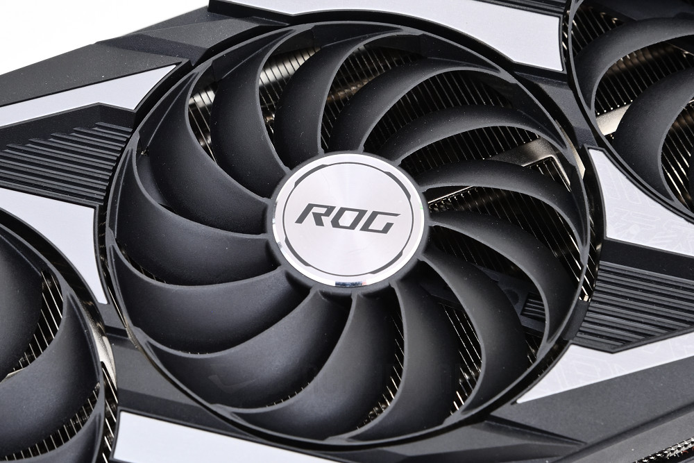 ASUS-ROG-Strix-GeForce-RTX-3070-Ti-OC-Edition-2.jpg