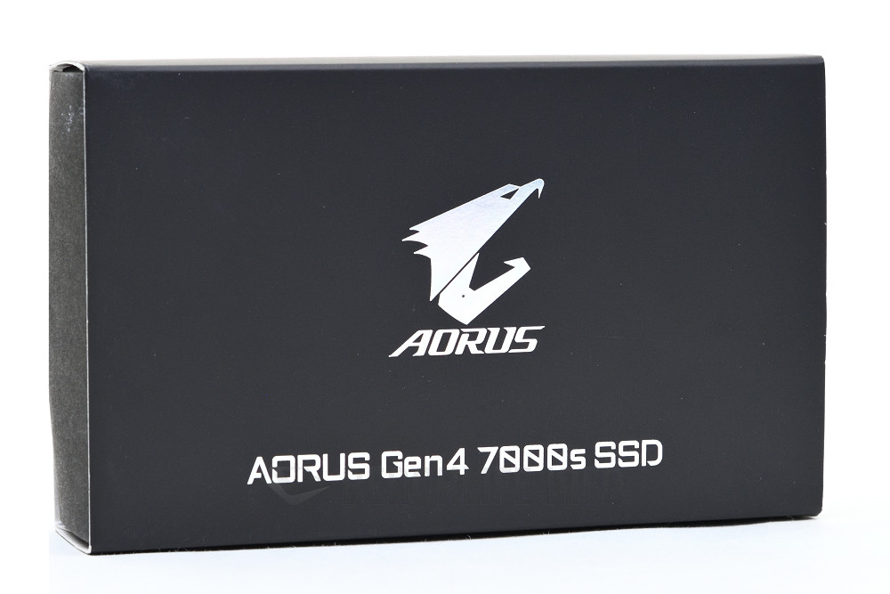 GIGABYTE-AORUS-Gen4-7000s-SSD-7.jpg