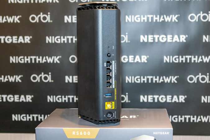 Netgear 引進 Nighthawk RS600 Wi-Fi 7 無線路由器，未來將支援 Mesh 功能 - BenchLife.info